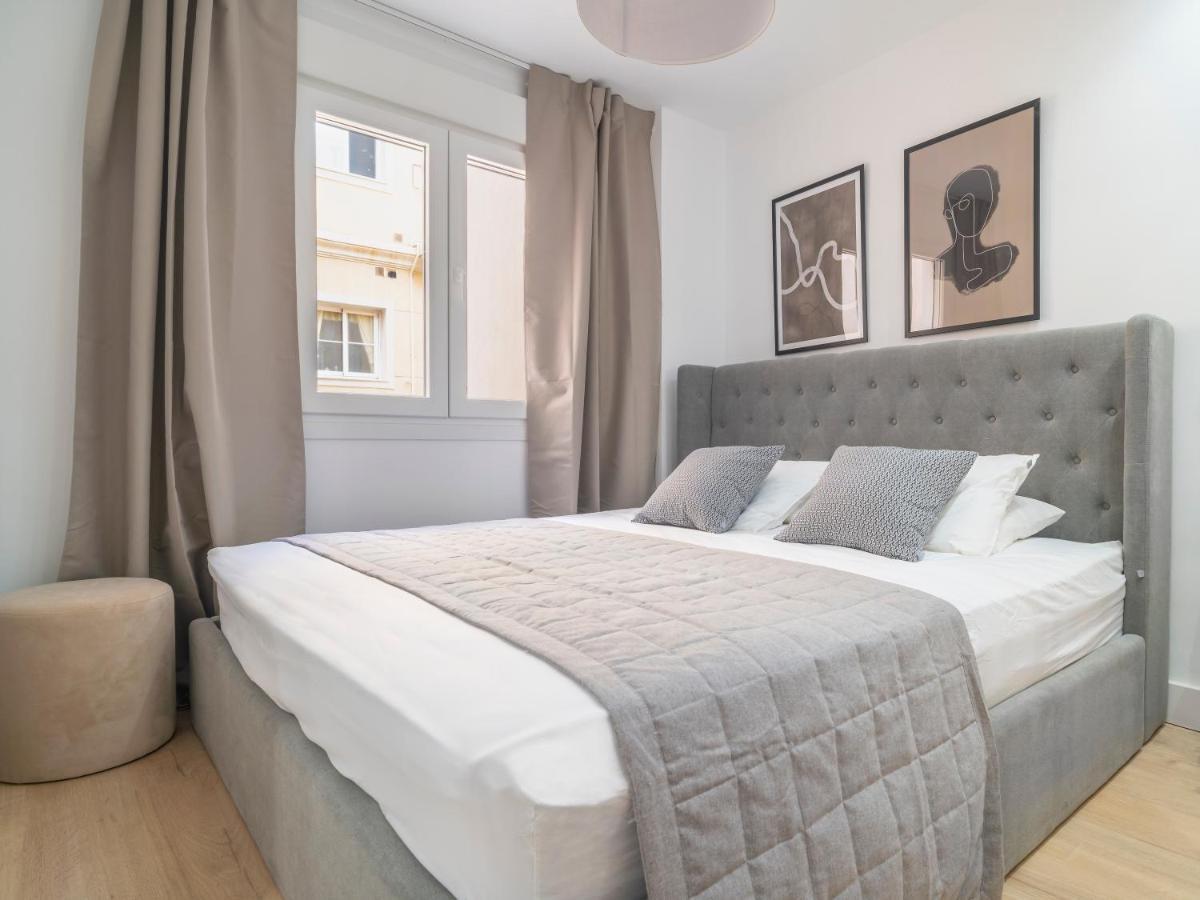 Sanders San Patricio - Dreamy Two-Bedroom Apartment Downtown マラガ エクステリア 写真