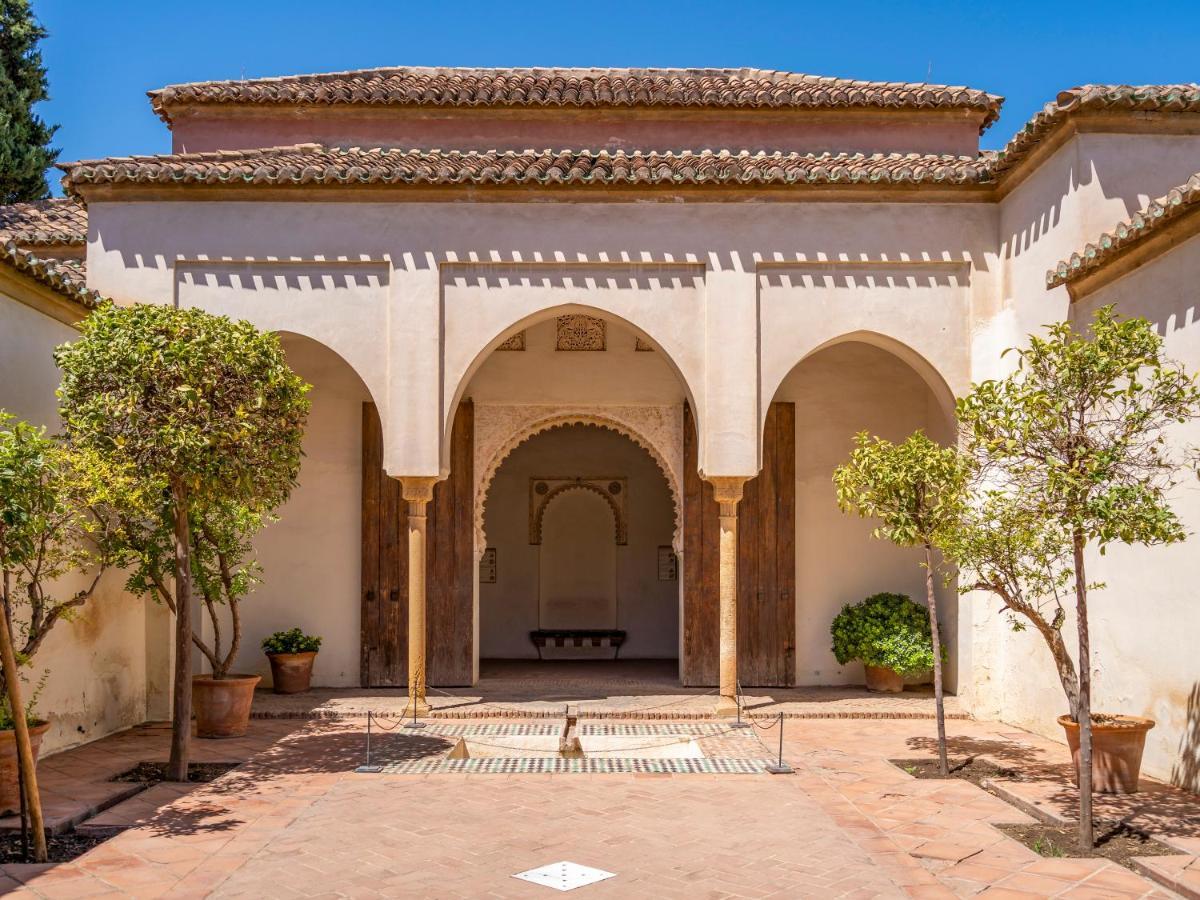 Sanders San Patricio - Dreamy Two-Bedroom Apartment Downtown マラガ エクステリア 写真